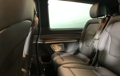 Mercedes-Benz V-Класс, 2024 год, 17 500 000 рублей, 23 фотография