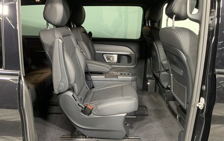 Mercedes-Benz V-Класс, 2024 год, 17 500 000 рублей, 36 фотография