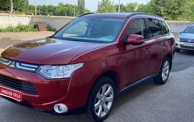 Mitsubishi Outlander III рестайлинг 3, 2013 год, 1 497 000 рублей, 1 фотография