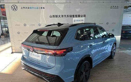 Volkswagen Tiguan, 2025 год, 4 300 000 рублей, 2 фотография