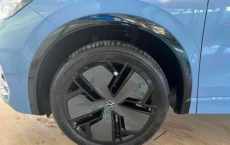 Volkswagen Tiguan, 2025 год, 4 300 000 рублей, 16 фотография