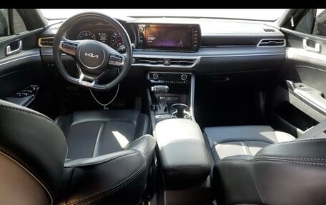 KIA K5, 2022 год, 2 600 000 рублей, 7 фотография