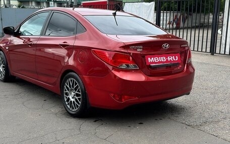Hyundai Solaris II рестайлинг, 2015 год, 995 000 рублей, 13 фотография