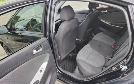 Hyundai Solaris II рестайлинг, 2013 год, 780 000 рублей, 16 фотография