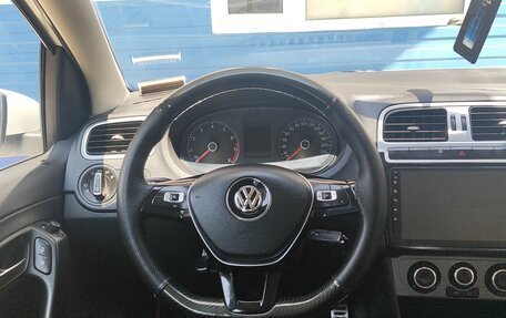 Volkswagen Polo VI (EU Market), 2016 год, 820 000 рублей, 3 фотография