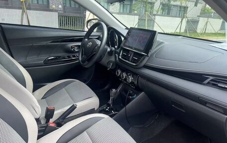 Toyota Vios III, 2022 год, 1 030 000 рублей, 17 фотография