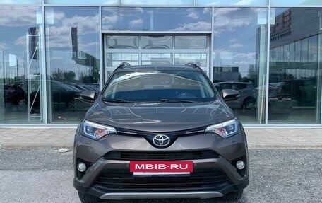 Toyota RAV4, 2018 год, 2 180 000 рублей, 2 фотография