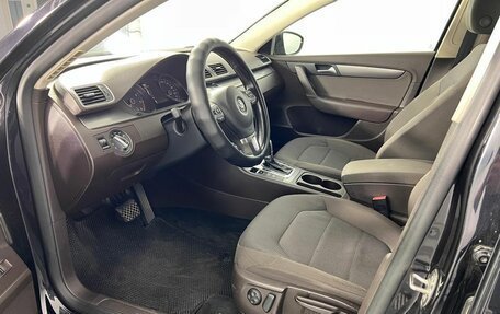 Volkswagen Passat B7, 2012 год, 1 099 000 рублей, 16 фотография