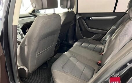 Volkswagen Passat B7, 2012 год, 1 099 000 рублей, 17 фотография