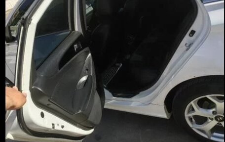 Hyundai Sonata VI, 2011 год, 630 000 рублей, 11 фотография