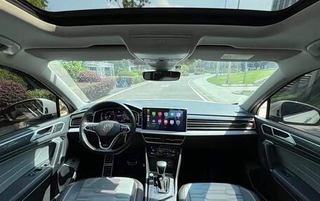 Volkswagen Tiguan II, 2023 год, 3 300 000 рублей, 7 фотография