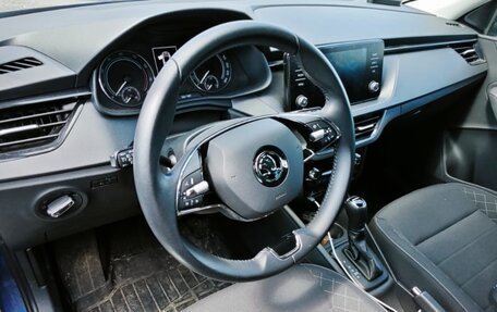 Skoda Rapid II, 2022 год, 2 300 000 рублей, 8 фотография