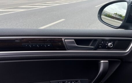 Volkswagen Touareg III, 2016 год, 3 750 000 рублей, 9 фотография