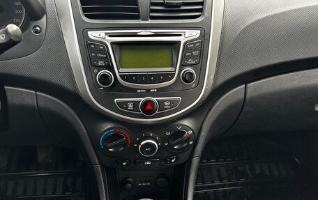 Hyundai Solaris II рестайлинг, 2012 год, 598 000 рублей, 13 фотография