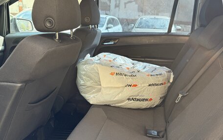 Opel Zafira B, 2012 год, 800 000 рублей, 19 фотография