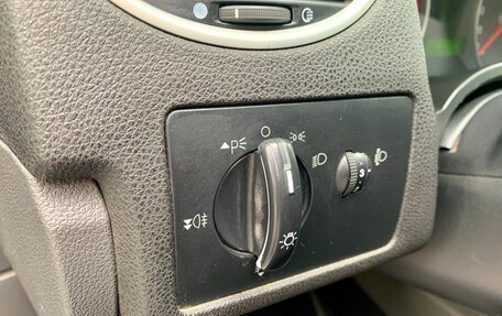 Ford Focus II рестайлинг, 2005 год, 379 000 рублей, 12 фотография