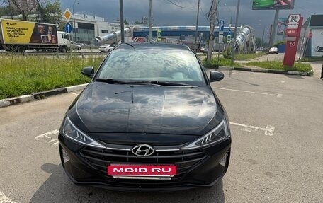 Hyundai Elantra VI рестайлинг, 2019 год, 1 830 000 рублей, 2 фотография