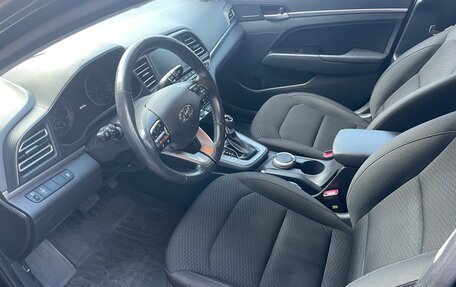 Hyundai Elantra VI рестайлинг, 2019 год, 1 830 000 рублей, 8 фотография