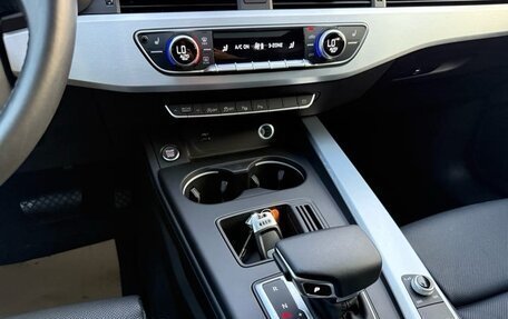 Audi A4, 2022 год, 2 610 000 рублей, 10 фотография