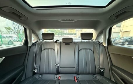 Audi A4, 2022 год, 2 610 000 рублей, 14 фотография