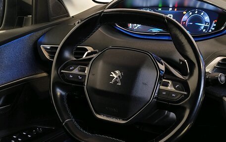 Peugeot 3008 II, 2018 год, 1 889 000 рублей, 12 фотография