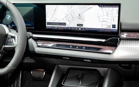 BMW 5 серия, 2025 год, 10 300 000 рублей, 14 фотография