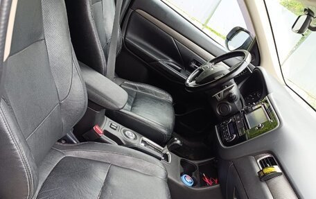 Mitsubishi Outlander III рестайлинг 3, 2013 год, 1 300 000 рублей, 2 фотография