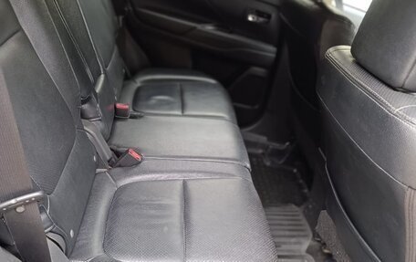 Mitsubishi Outlander III рестайлинг 3, 2013 год, 1 300 000 рублей, 9 фотография