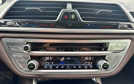 BMW 7 серия, 2016 год, 3 777 000 рублей, 10 фотография