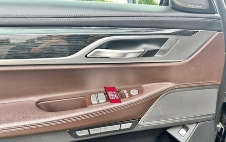 BMW 7 серия, 2016 год, 3 777 000 рублей, 13 фотография