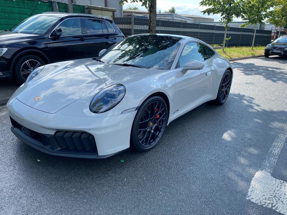 Porsche 911 992, 2025 год, 32 000 000 рублей, 4 фотография