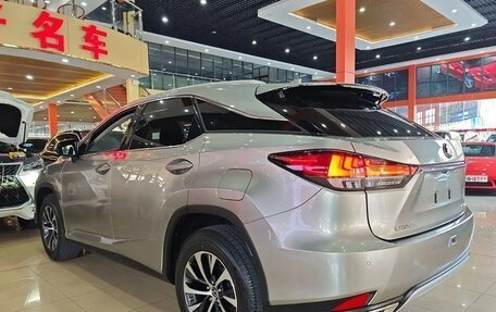Lexus RX IV рестайлинг, 2022 год, 3 570 000 рублей, 5 фотография