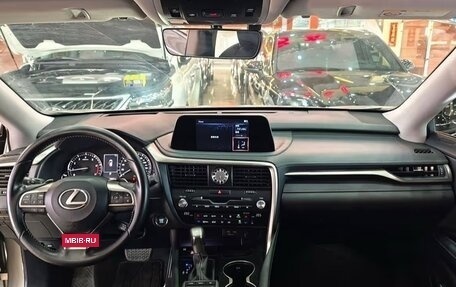 Lexus RX IV рестайлинг, 2022 год, 3 570 000 рублей, 12 фотография