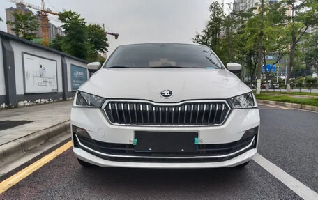 Skoda Rapid II, 2021 год, 1 080 000 рублей, 2 фотография