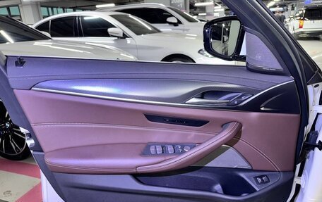 BMW 5 серия, 2022 год, 4 350 000 рублей, 21 фотография
