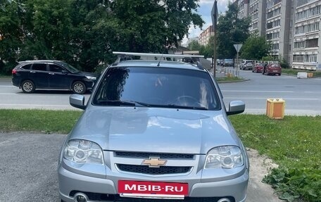 Chevrolet Niva I рестайлинг, 2013 год, 615 000 рублей, 5 фотография