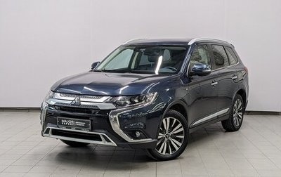 Mitsubishi Outlander III рестайлинг 3, 2019 год, 2 650 000 рублей, 1 фотография