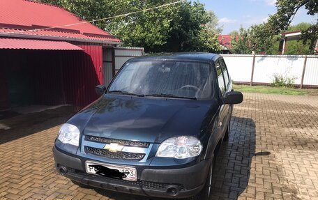 Chevrolet Niva I рестайлинг, 2011 год, 820 000 рублей, 1 фотография