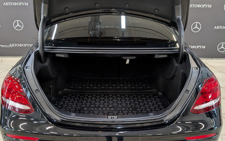 Mercedes-Benz E-Класс, 2019 год, 3 100 000 рублей, 10 фотография