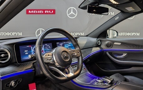 Mercedes-Benz E-Класс, 2019 год, 3 100 000 рублей, 14 фотография