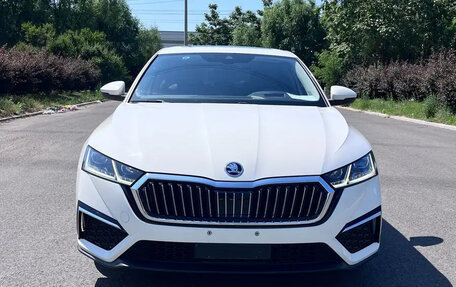 Skoda Octavia IV, 2022 год, 2 100 000 рублей, 2 фотография