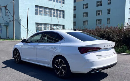 Skoda Octavia IV, 2022 год, 2 100 000 рублей, 6 фотография