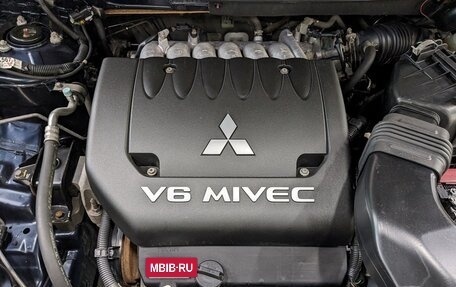Mitsubishi Outlander III рестайлинг 3, 2019 год, 2 650 000 рублей, 22 фотография