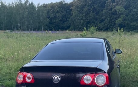 Volkswagen Passat B6, 2006 год, 690 000 рублей, 2 фотография