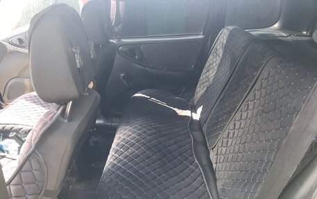 Chevrolet Niva I рестайлинг, 2011 год, 820 000 рублей, 12 фотография
