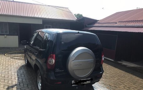 Chevrolet Niva I рестайлинг, 2011 год, 820 000 рублей, 3 фотография