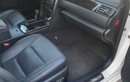 Toyota Camry, 2015 год, 2 050 000 рублей, 8 фотография