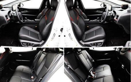 Toyota Prius IV XW50, 2024 год, 3 900 000 рублей, 12 фотография