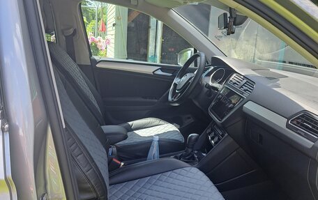 Volkswagen Tiguan II, 2020 год, 2 740 000 рублей, 5 фотография