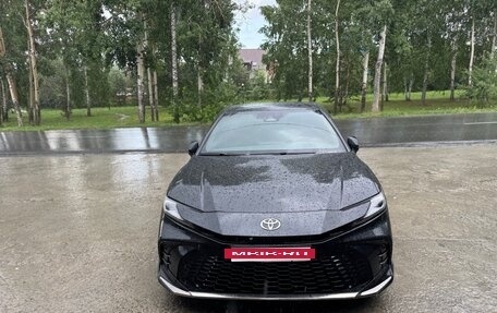 Toyota Camry, 2024 год, 3 800 000 рублей, 3 фотография